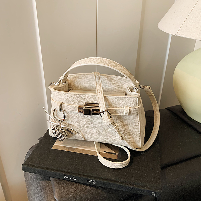 LAOYJA高级感复古小众单肩斜挎包