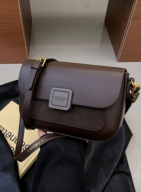 今年流行爆款包包女式2025新款超火百搭斜挎包小众复古单肩腋下包