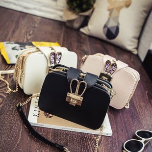 多层链条包包女2026新款 斜挎小包 ins超火可爱少女单肩包百搭夏季