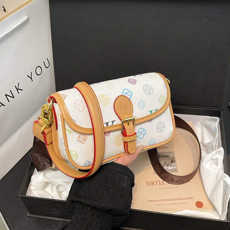 LAOYA高级感小众老花腋下法棍包