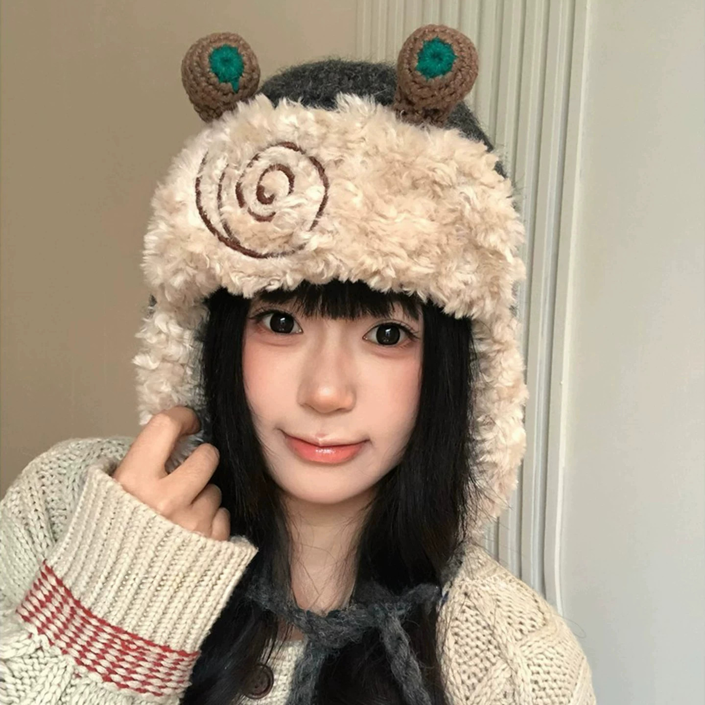 女冬季卡通蜗牛毛绒护耳雷锋帽