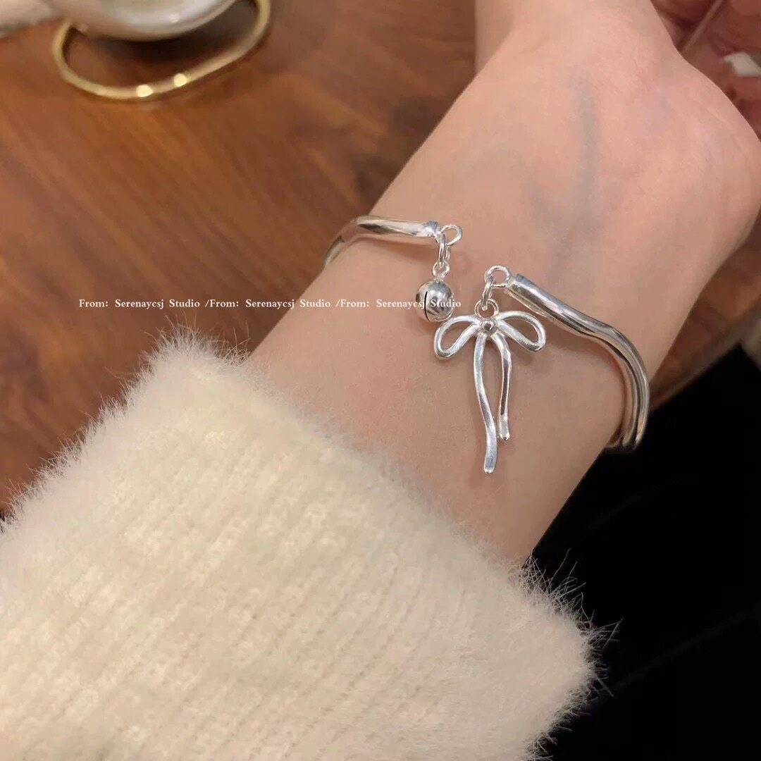 繁花似锦手镯女ins莲蓬莫比乌斯环两世欢手镯学生款小众手镯