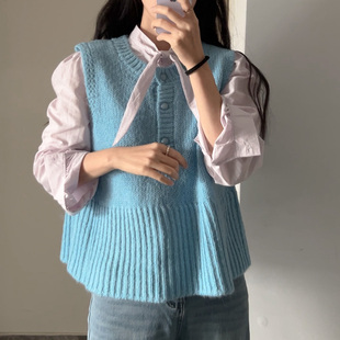 韩系针织马甲女春季圆领纽扣开衫叠穿氛围感减龄背心