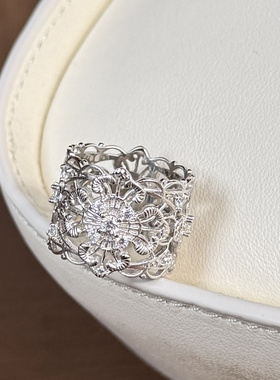 花纹简约洋气5a锆石宽戒指