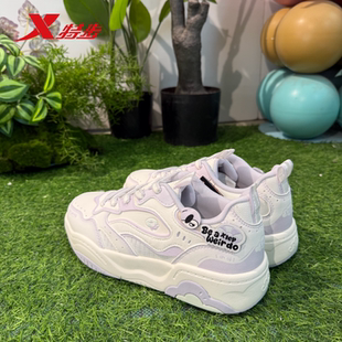 特步甜筒鞋2026夏季新款女板鞋舒适轻便软底休闲鞋974218310031