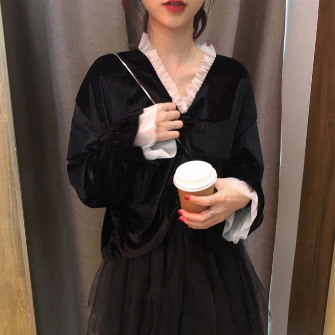 襯衫蕾絲衫秋裝韓國複古V領絲絨套頭長袖短款顯瘦氣質仙氣上衣女在類目 女裝/女士精品, 蕾絲衫/雪紡衫中 - 來自Buy2taobao.com提供專業的淘寶代購服務