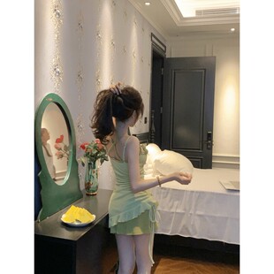 夏季收腰显瘦纯欲少女风抽绳性感牛油果绿吊带两件式洋装装女