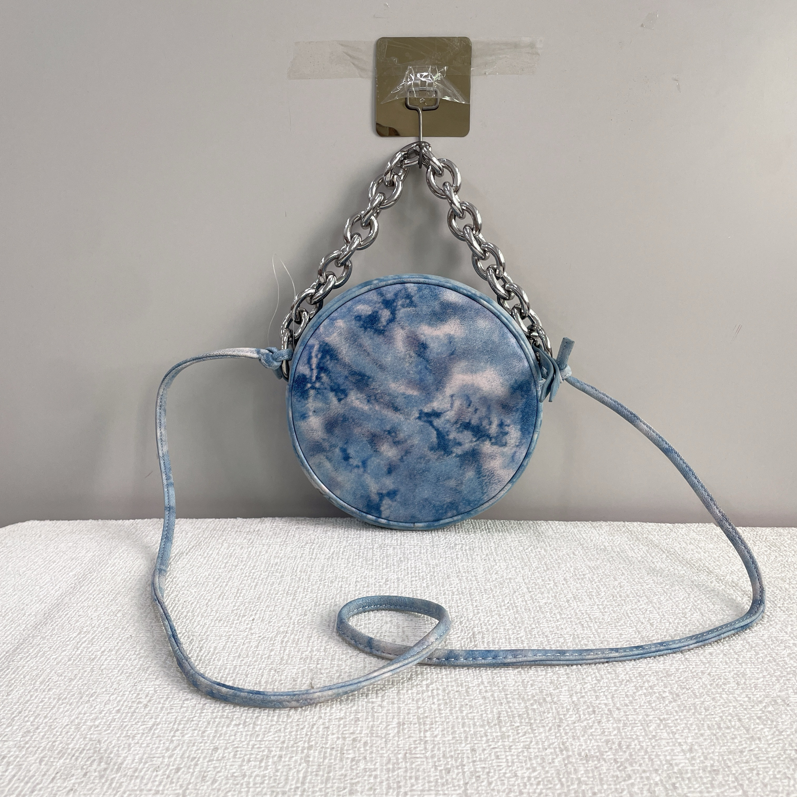 外贸尾货时尚百搭真皮牛皮女士手提斜挎小圆包,箱包皮具/热销女包/男包,通用款女包,淘宝优惠券,粉丝福利购,淘宝优惠卷