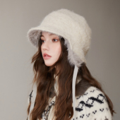 2025日系羊羔绒飞行帽男女冬季 加绒加厚保暖雷锋帽白色护耳帽子潮