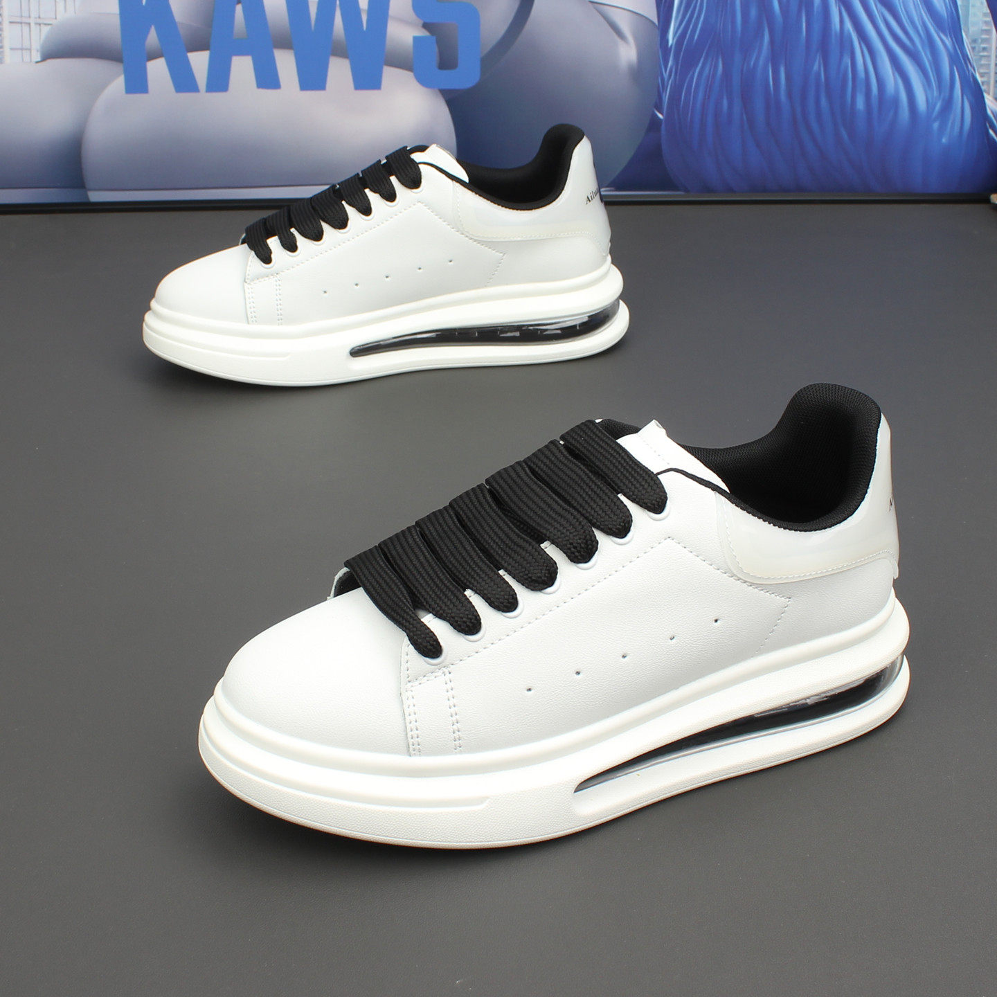 2026春季新款卡通熊小白鞋男女情侣厚底气垫休闲鞋学生增高板鞋潮