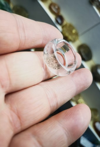 天然绿幽灵水晶原石雕刻戒指扳指圈口16条宽9重4.7克一图一物