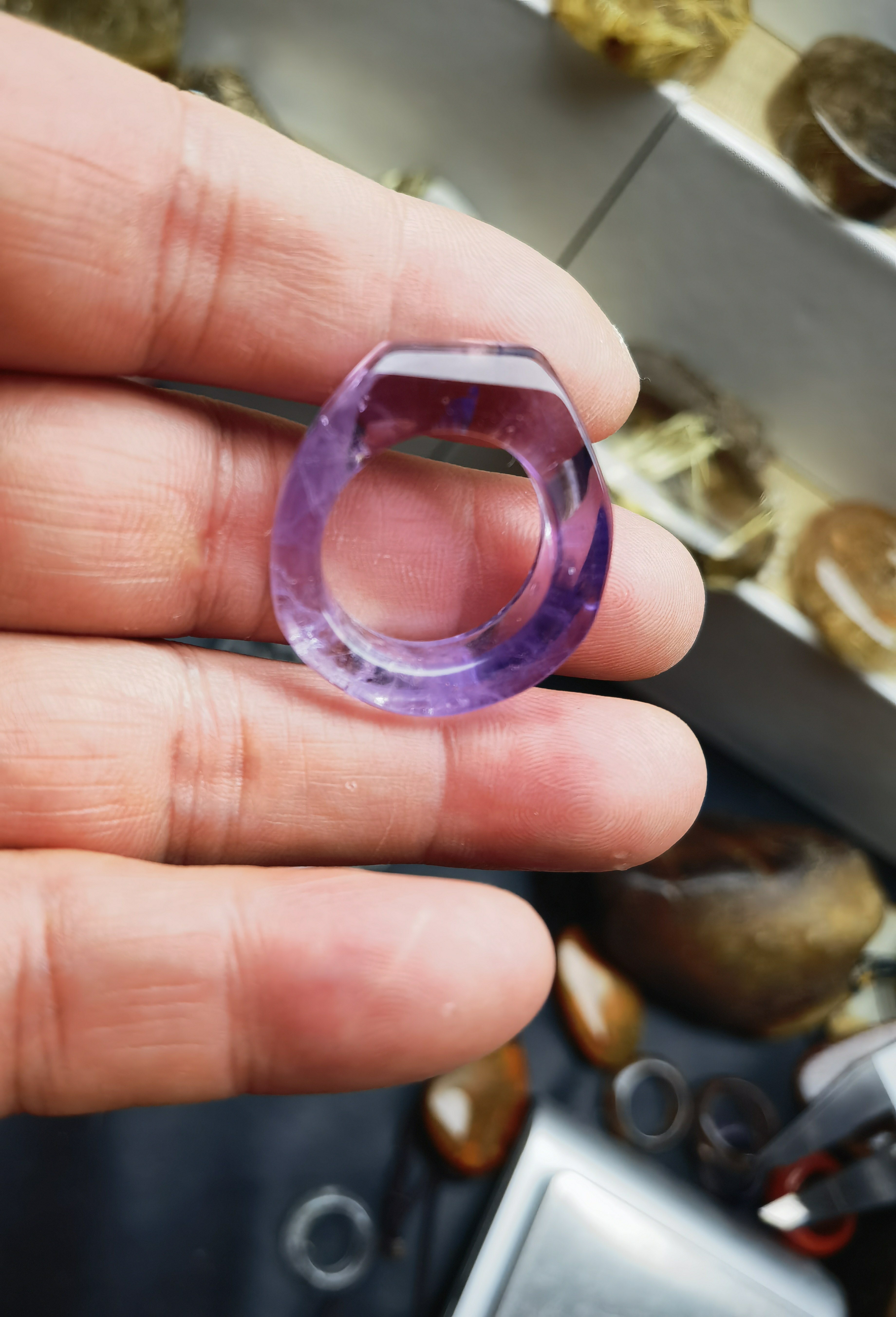 天然紫水晶原石雕刻特色戒指圈口18重7.1克一图一物图片