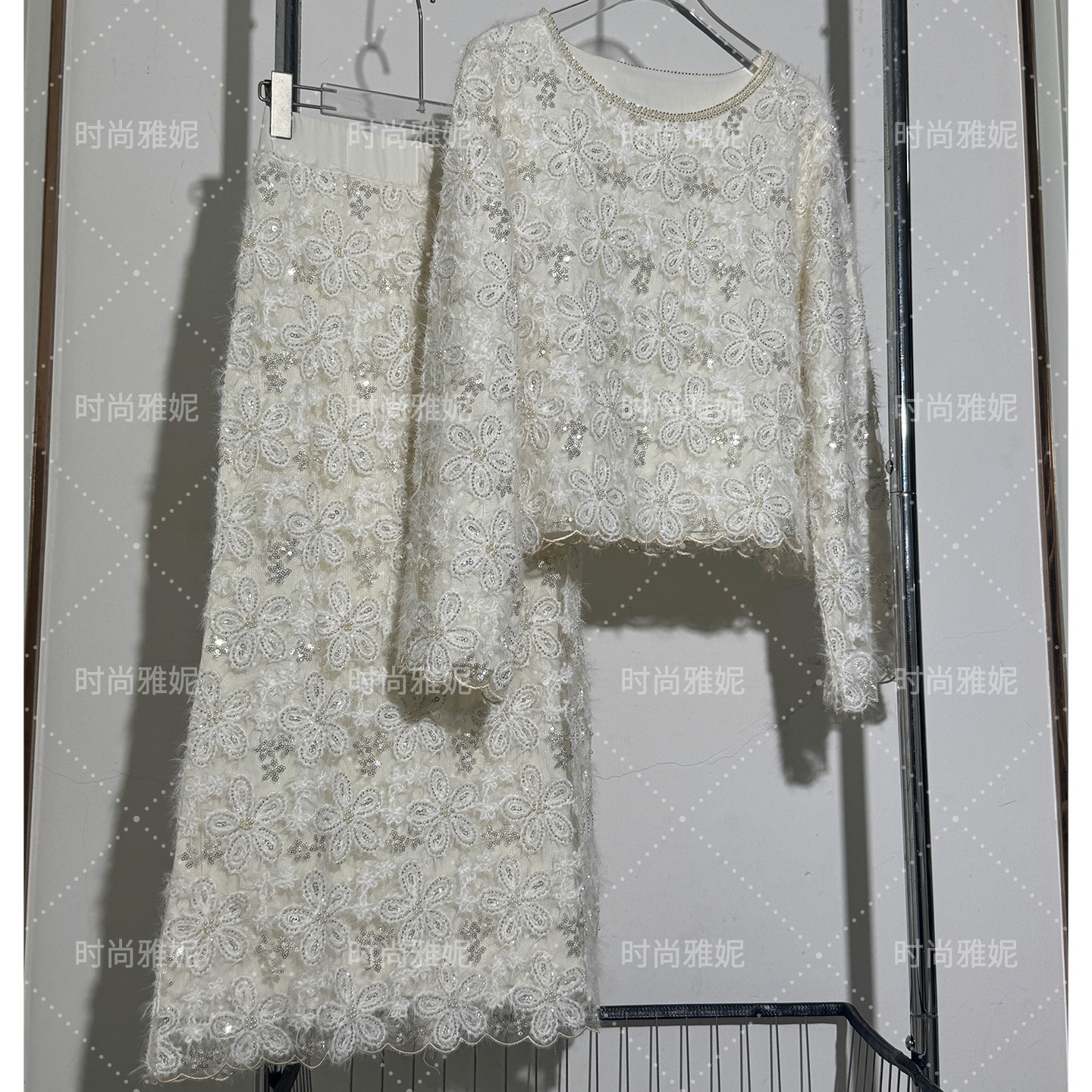 时尚雅妮欧美宫廷风立体钉珠亮片珍珠上衣女圆领甜美中长款半身裙