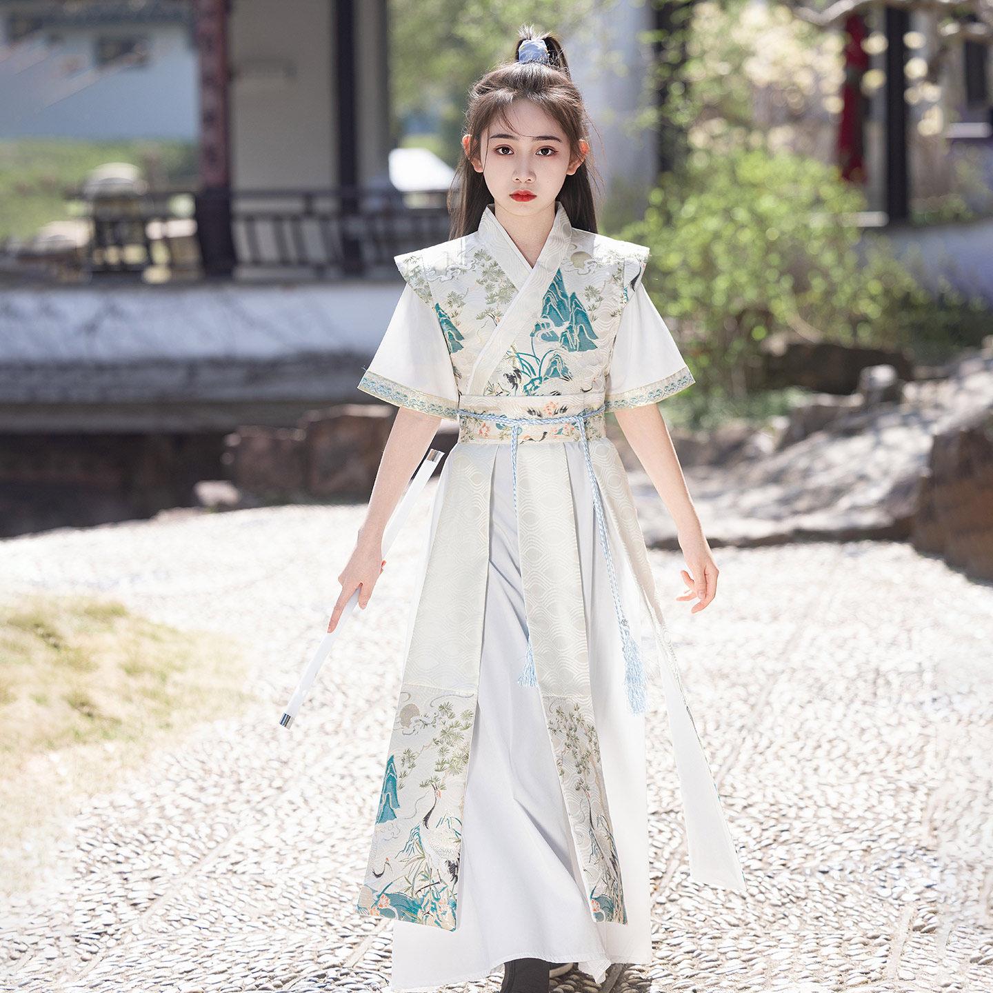 女童汉服夏季短袖花木兰服装儿童女侠古装剑客cos武侠飞鱼服演出 - 实物图