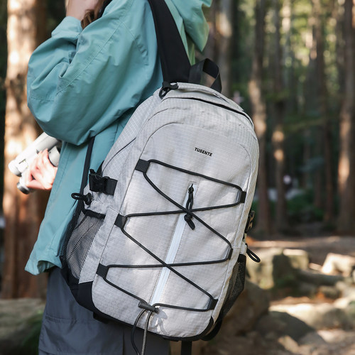 户外机能风双肩包男登山包大容量防水电脑包旅行爬山背包学生书包