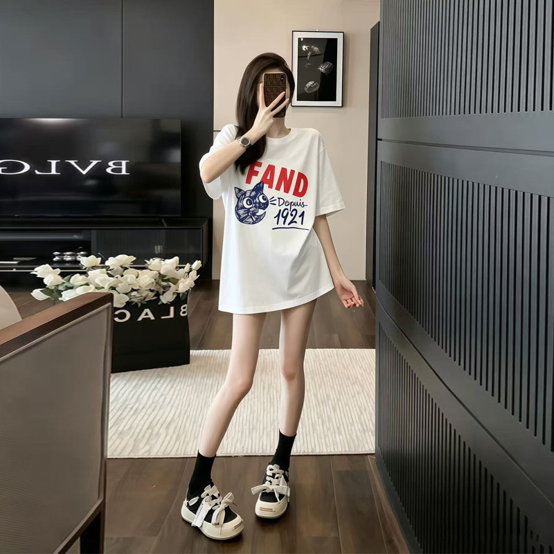 短袖t恤女2026新款巨好看超火减龄欧货大版宽松遮屁股白色上衣潮