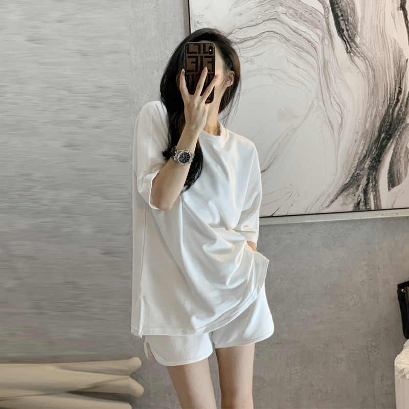 白色运动套装女夏2026新款网红炸街高级感减龄短裤时尚休闲两件套