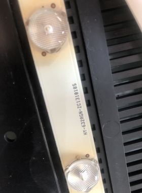 适用32寸通用夏新HD32灯条HY-632AGN-ZC131018S电视机背光灯LED