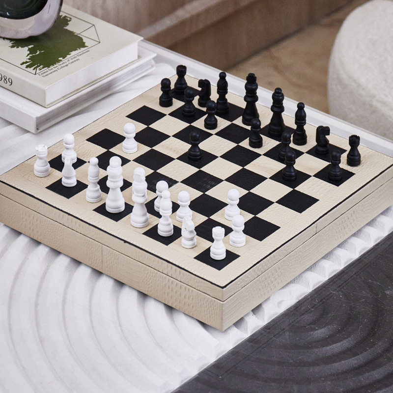 简约现代木质皮革棋子棋盘售楼处摆件轻奢样板间会所酒店桌面饰品