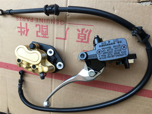 本田刹车泵原装配件实物图