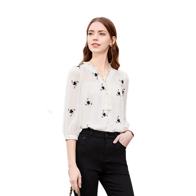 betu百图女装2026年春装新款V领绣花七分袖系带雪纺衬衫上衣