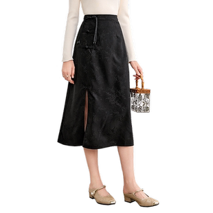 betu百图设计感新中式侧开叉半身裙2026年春季新款提花盘口中裙