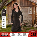 betu百图撞色青果领花朵毛衣连衣裙女2025年冬季 显瘦针织裙 新款