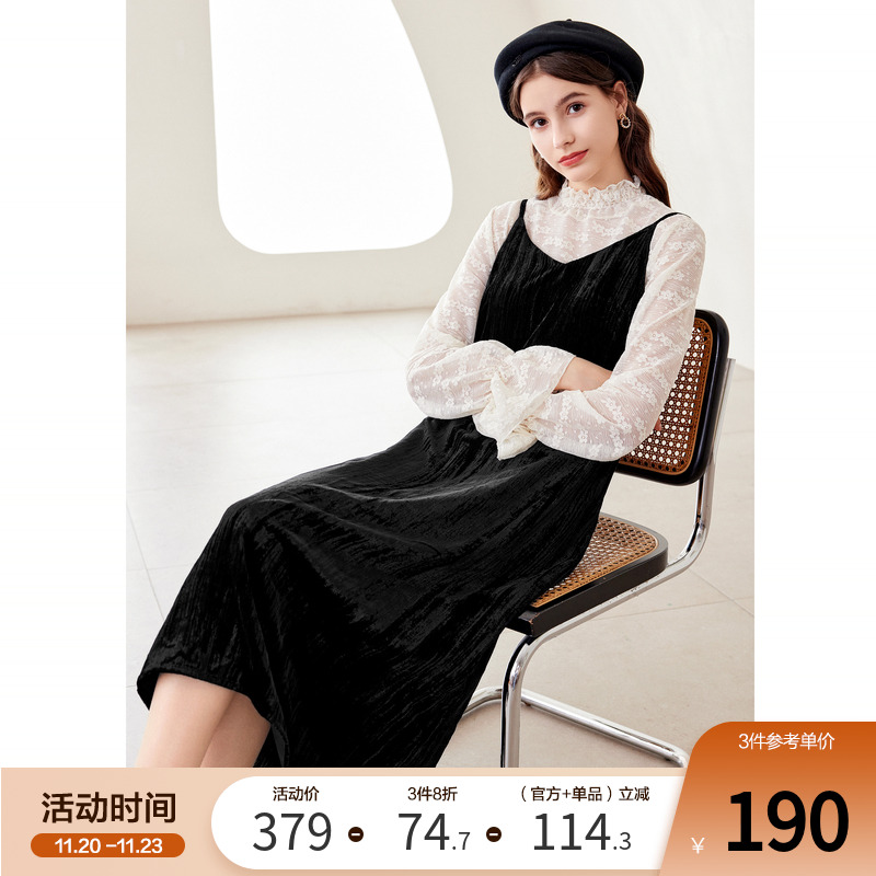 百图中长款丝绒吊带连衣裙