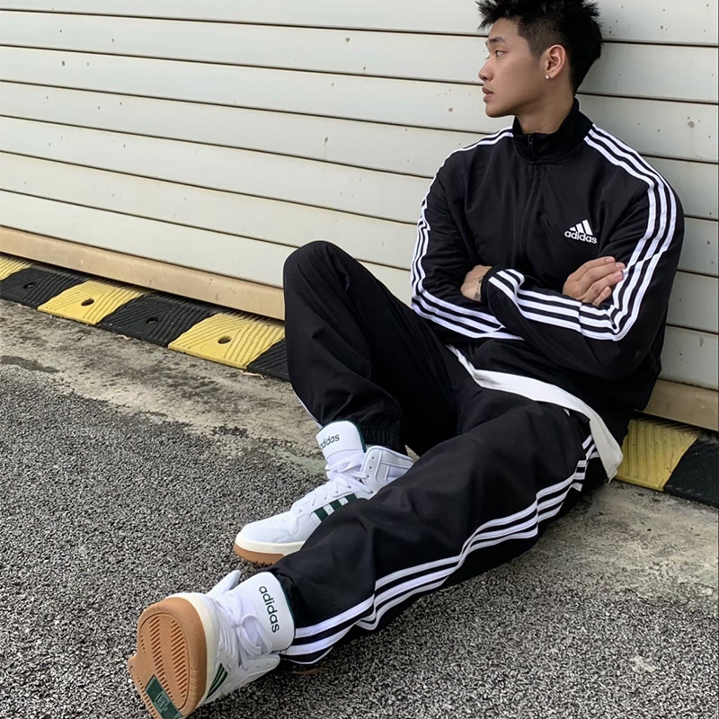 阿迪达斯男三条纹跑步套装