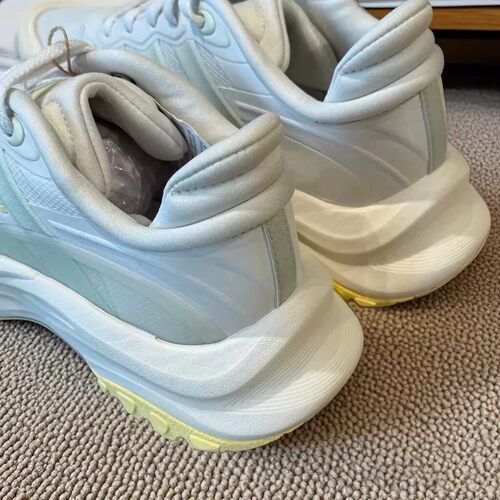 Adidas高颜值厚底耐磨休闲运动鞋