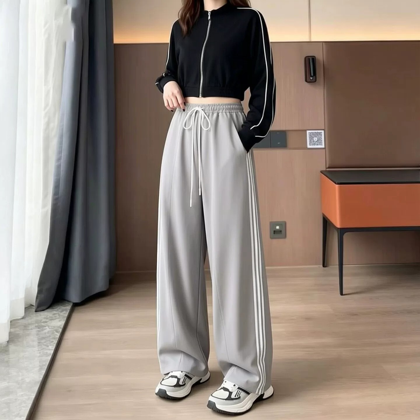 Adidas阿迪达斯阔腿长裤女士2026秋季新款休闲百搭直筒跳舞运动裤