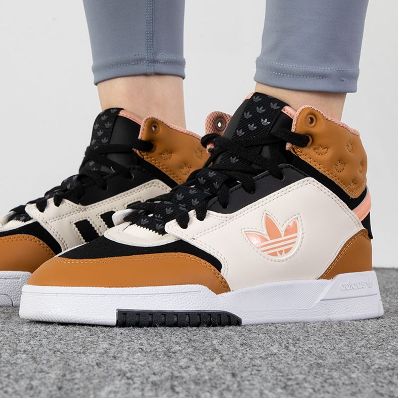 Adidas阿迪达斯日常出行潮流穿搭