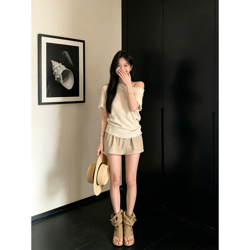Drawdream 纯欲风斜肩镂空短袖针织衫女装宽松显瘦流苏边通勤上衣