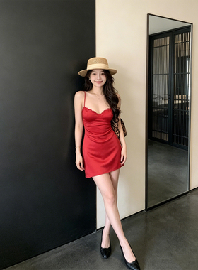 Drawdream 纯欲风红色吊带连衣裙女夏蕾丝边收腰显瘦修身包臀短裙