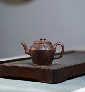 200毫升宜兴紫砂壶原矿紫泥中式茶壶刻松树壶泡茶壶内推宫灯壶