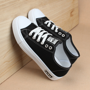 透气防臭布鞋 2026春季 女士学生厚底黑色百搭休闲板鞋 帆布鞋 新款