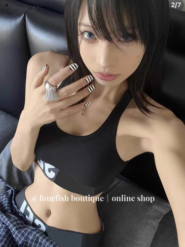 （现）小众设计美式时髦辣妹百搭外穿美背窄肩带文胸吊带套装