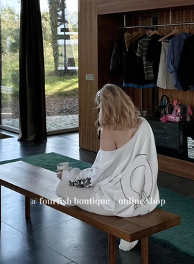 （现）小众时髦梵文印花性感百搭斜肩超好穿露肩卫衣上衣男女款