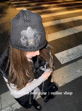 （现）小众时髦童军花金属拼皮男女款纯色简约针织毛线帽冷帽