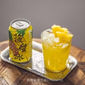 港式 茶餐厅菠萝冰果肉华文冰室嚼着喝果汁饮料透心凉夏天饮品