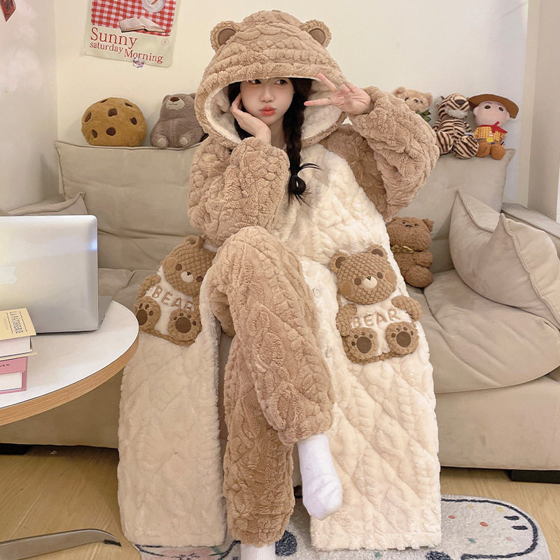 睡衣女款2025新款加厚冬外穿可爱超萌加厚珊瑚绒家居服套装带帽子
