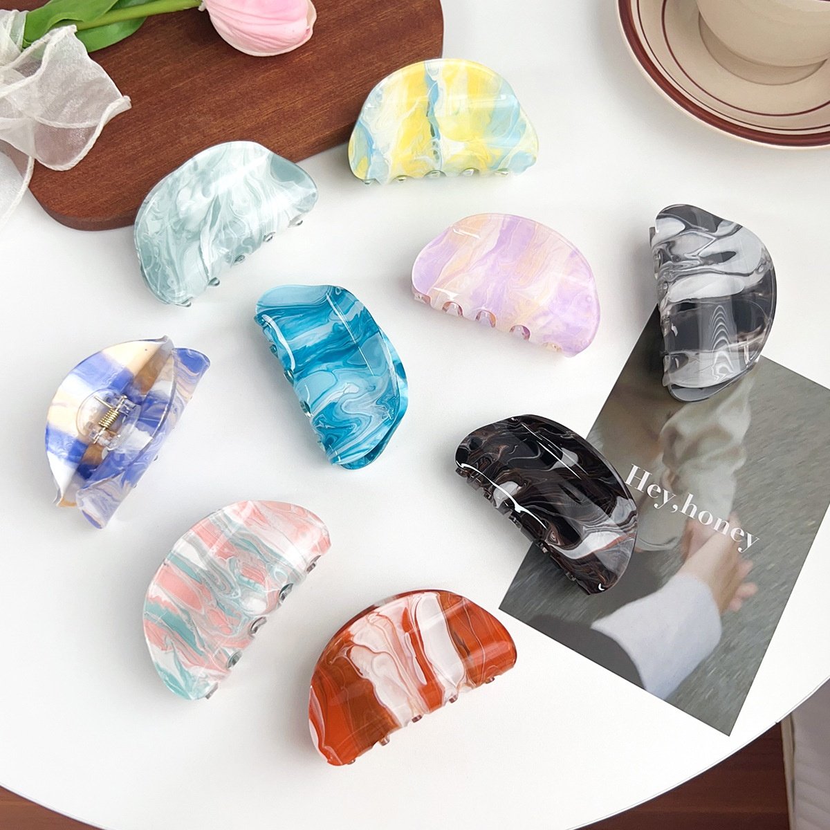 柏菲雅简约条纹抓夹法式复古半圆发抓后脑勺盘发夹中号鲨鱼夹