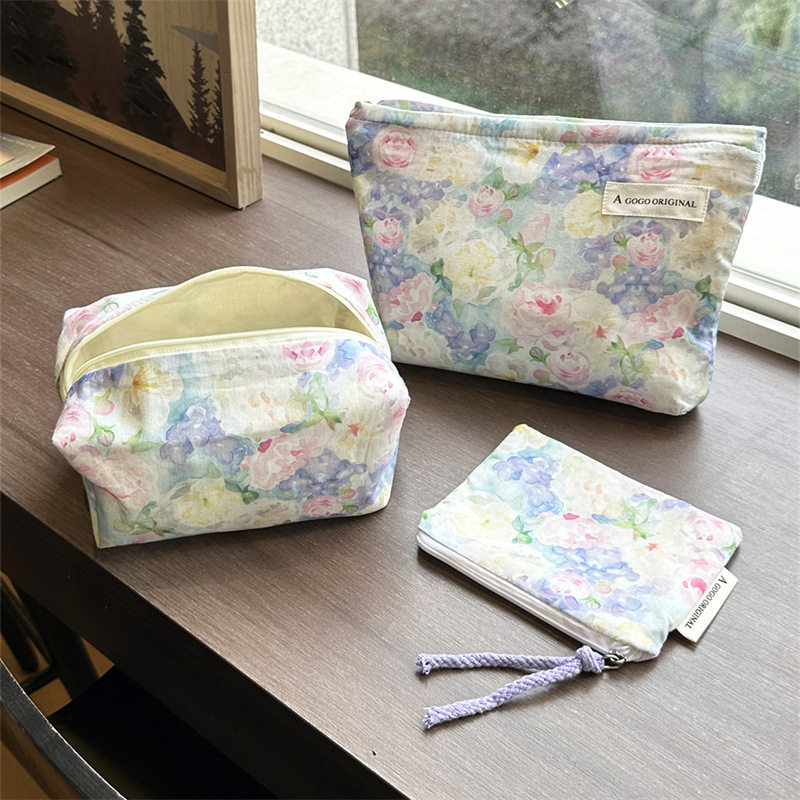水彩浅紫牡丹花化妆包文艺印花手拿洗漱包便携式收纳包水乳收纳,箱包皮具/热销女包/男包,小方包,淘宝优惠券,粉丝福利购,淘宝优惠卷