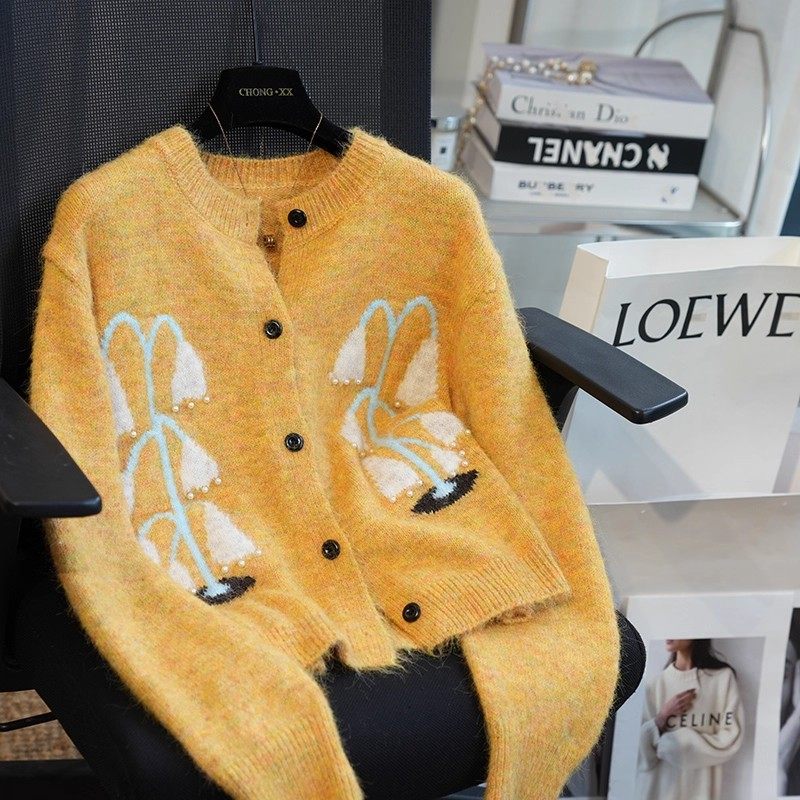 原C高级感配色~设计感铃兰提花钉珠长袖针织开衫女毛衣短款外套女