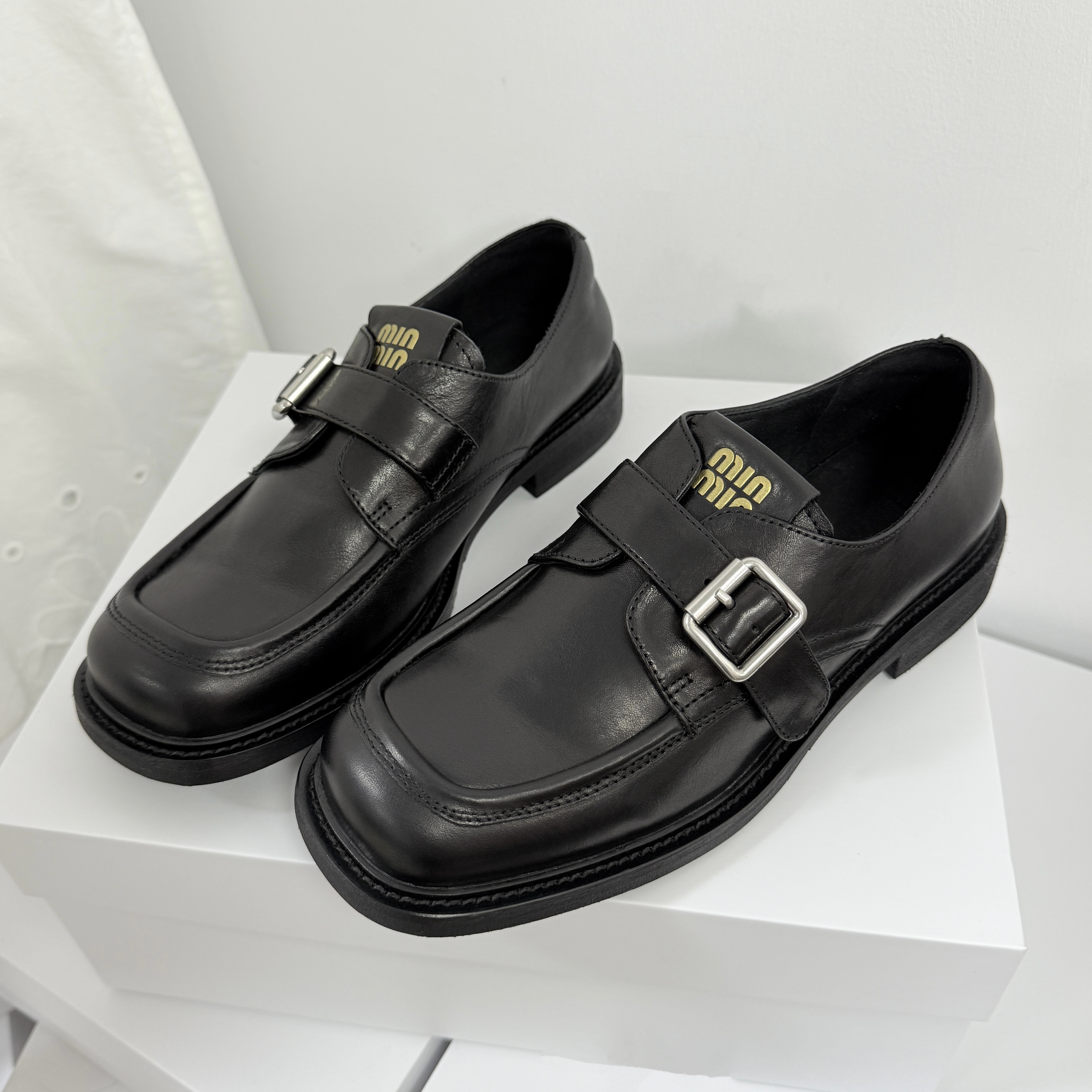 JIE TOU JI 断码福利--25新款女鞋英伦风百搭舒适复古乐福鞋