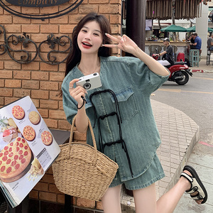 炸街减龄时尚短袖牛仔女夏天搭配一整套巨遮肉显瘦短裤图片