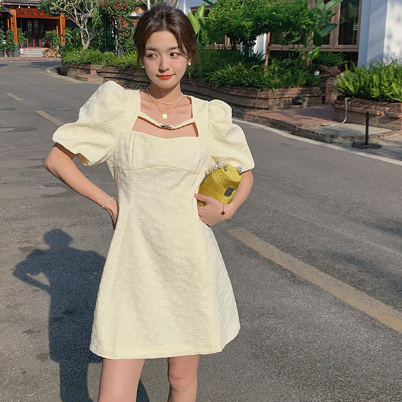 新款小心机方领提花泡泡袖连衣裙207-J2233P105控158，女装连衣裙，卡莱