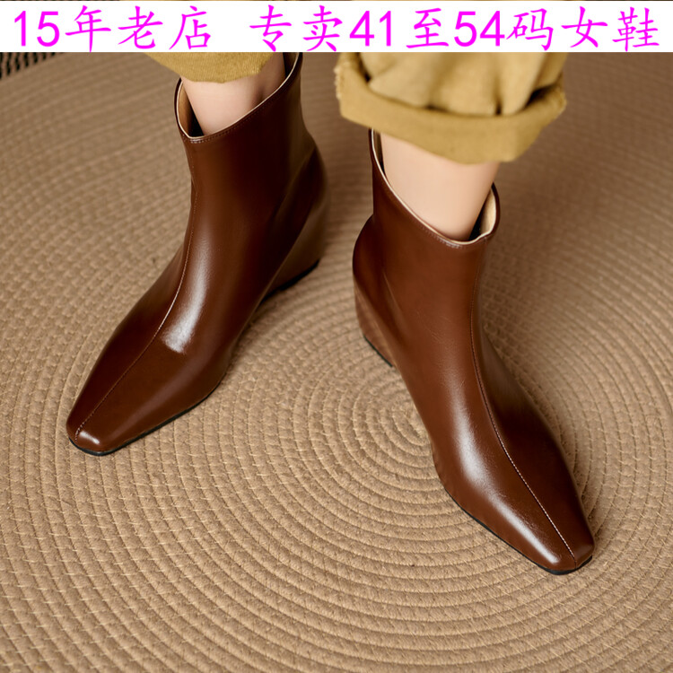 43特大码女鞋44坡中跟45短靴子46