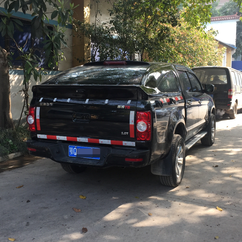 江淮帅铃t6悍途皮卡后箱盖改装上汽大通T60皮卡车后盖后备箱改装