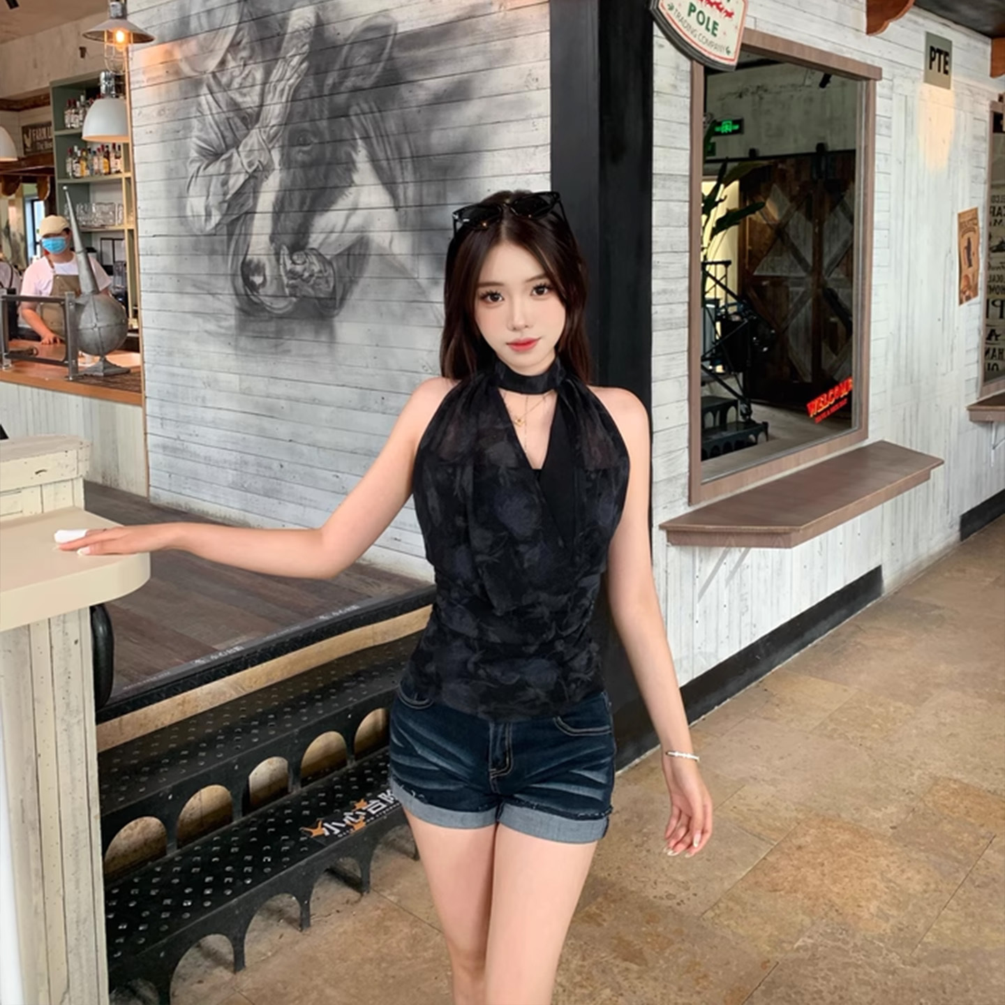 甜酷外穿挂脖吊带背心女夏季设计感辣妹上衣女无袖别致收腰女衣服